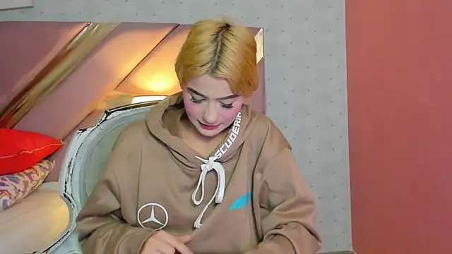 ChloeLaurentt online show from 01/10/26, 01:28