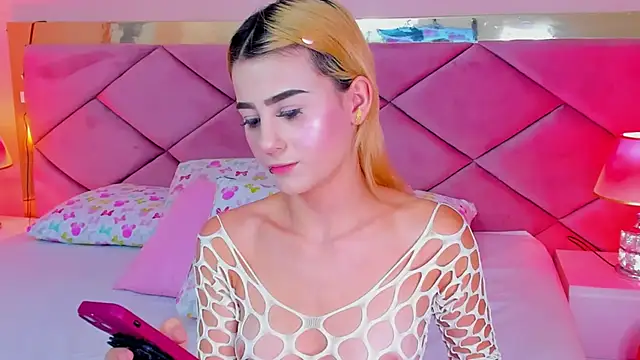 ChloeLaurentt online show from 03/06/26, 03:51