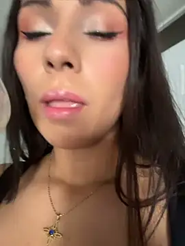 Nicol X online show from 04/28/26, 04:33