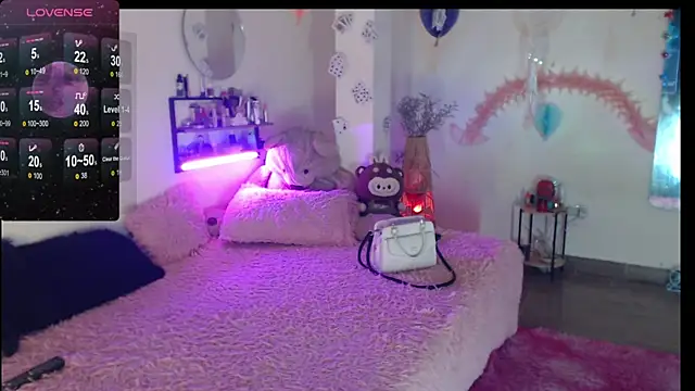 Snapshot of danny_1hotcute chatting on 06/15/26, 12:27 danny 1hotcute online show from 06/15/26, 12:27