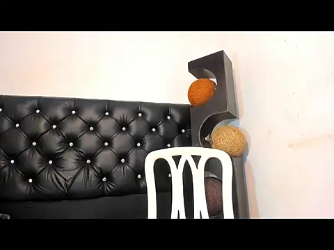 valeriapinkxx online show from 04/08/26, 01:23