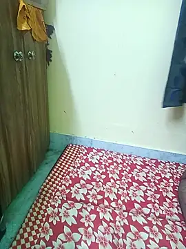 Stud 84780 online show from 11/28/25, 08:42