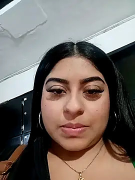 TifanieJones online show from 10/02/25, 12:25