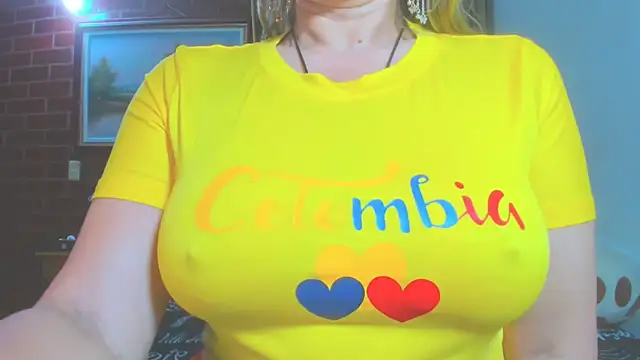 LatinaMature  online show from 06/08/26, 10:27
