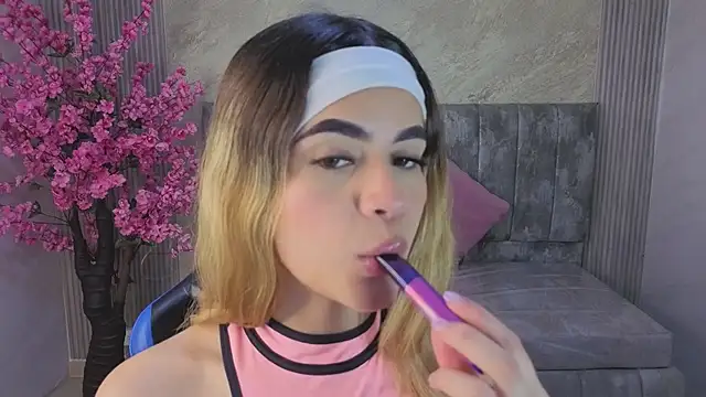 lilith4 s online show from 10/27/25, 08:21