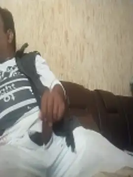 Naughty gaurav online show from 11/20/25, 06:14