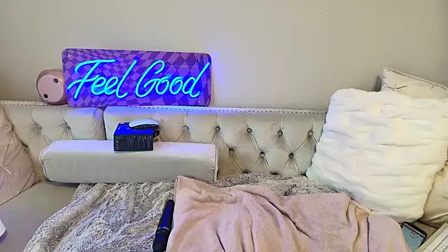 BarbieKarly online show from 11/07/25, 10:03