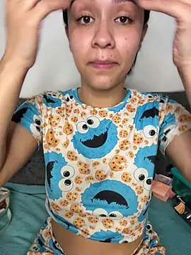 Isabella-Teen online show from 12/14/25, 02:07