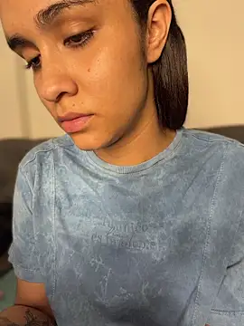 Isabella-Teen online show from 01/10/26, 02:18