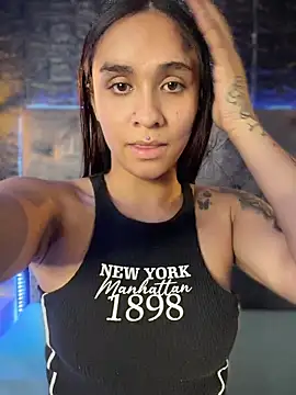 Isabella-Teen online show from 02/10/26, 01:48