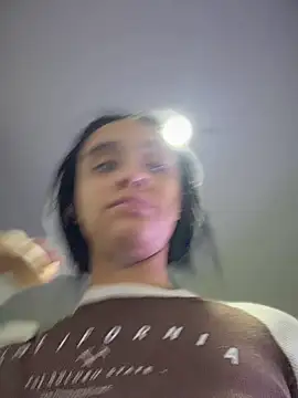 Isabella-Teen online show from 04/09/26, 02:02