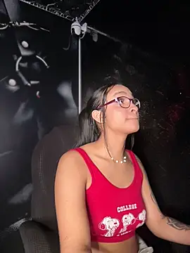 Isabella-Teen online show from 05/16/26, 01:26
