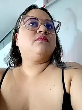 Chiki hot92 online show from 01/10/26, 09:32