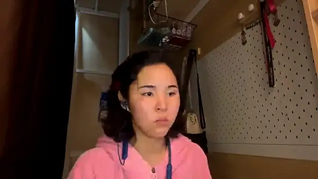 JennyCarpenter online show from 05/06/26, 05:22