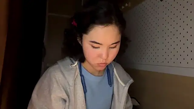 JennyCarpenter online show from 04/04/26, 08:21