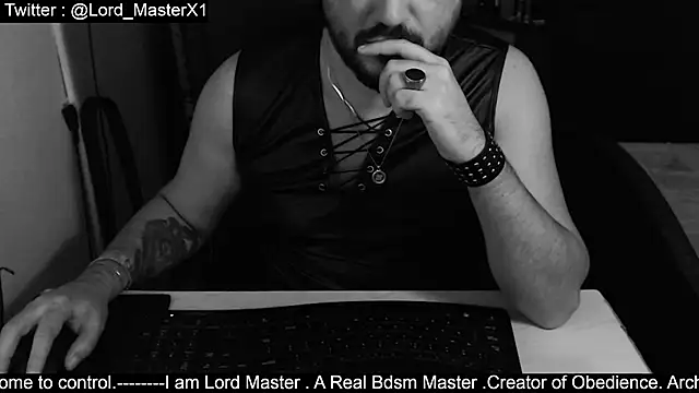 Snapshot of Lord_MasterX chatting on 11/07/25, 02:49 Lord MasterX online show from 11/07/25, 02:49