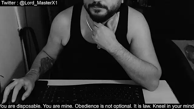 Snapshot of Lord_MasterX chatting on 11/14/25, 02:59 Lord MasterX online show from 11/14/25, 02:59