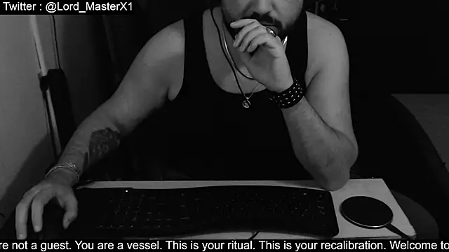 Snapshot of Lord_MasterX chatting on 02/13/26, 08:31 Lord MasterX online show from 02/13/26, 08:31