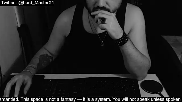 Snapshot of Lord_MasterX chatting on 12/15/25, 11:16 Lord MasterX online show from 12/15/25, 11:16