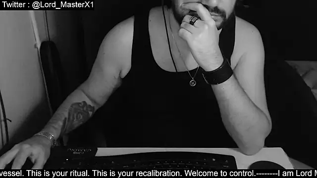 Snapshot of Lord_MasterX chatting on 10/03/25, 02:04 Lord MasterX online show from 10/03/25, 02:04