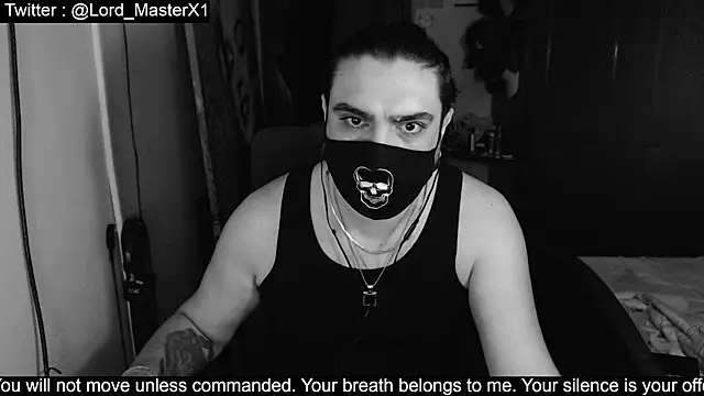 Snapshot of Lord_MasterX chatting on 10/30/25, 04:33 Lord MasterX online show from 10/30/25, 04:33
