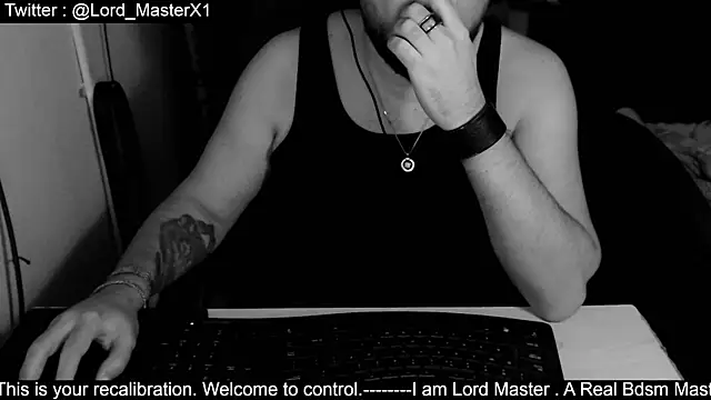 Snapshot of Lord_MasterX chatting on 10/16/25, 02:42 Lord MasterX online show from 10/16/25, 02:42
