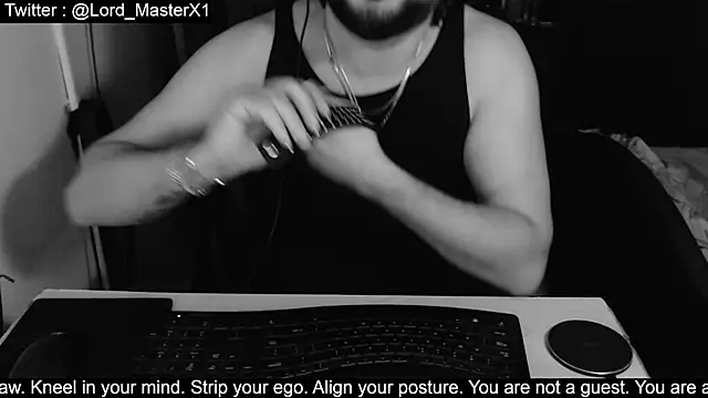 Snapshot of Lord_MasterX chatting on 12/01/25, 12:06 Lord MasterX online show from 12/01/25, 12:06