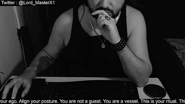 Snapshot of Lord_MasterX chatting on 12/02/25, 12:33 Lord MasterX online show from 12/02/25, 12:33