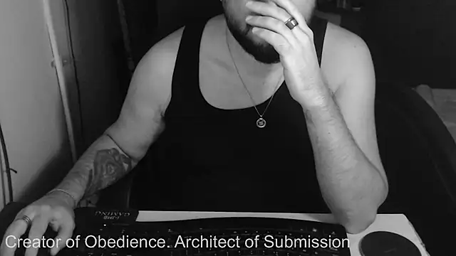 Snapshot of Lord_MasterX chatting on 09/20/25, 08:14 Lord MasterX online show from 09/20/25, 08:14