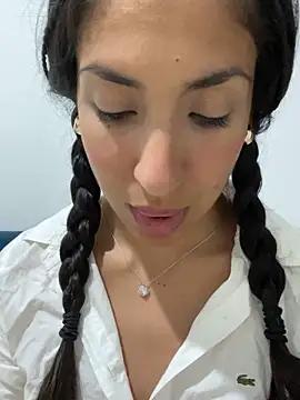 MaddyX   online show from 11/27/25, 07:47