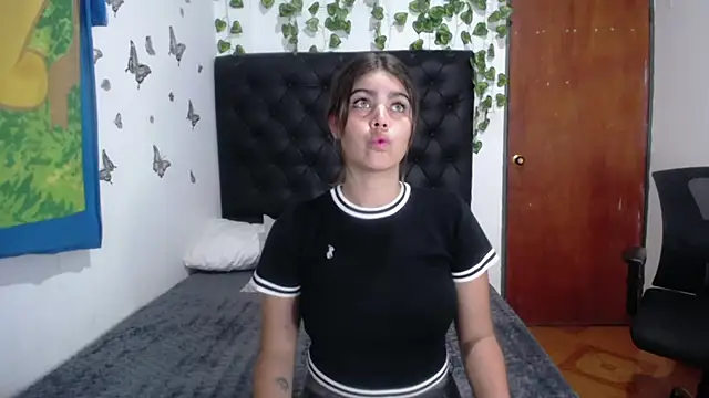 Snapshot of isabel_09 chatting on 01/07/26, 03:00 isabel 09 online show from 01/07/26, 03:00