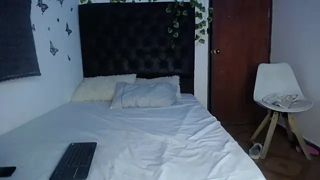 isabel 09 online show from 03/07/26, 03:46