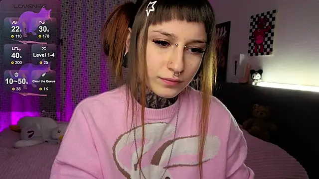 LilithPoison online show from 11/26/25, 06:08