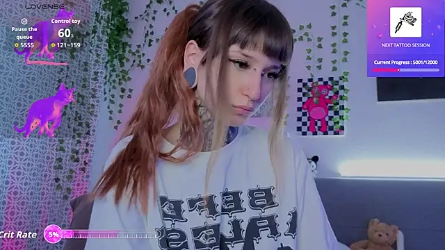 Snapshot of LilithPoison chatting on 06/21/26, 06:03 LilithPoison online show from 06/21/26, 06:03
