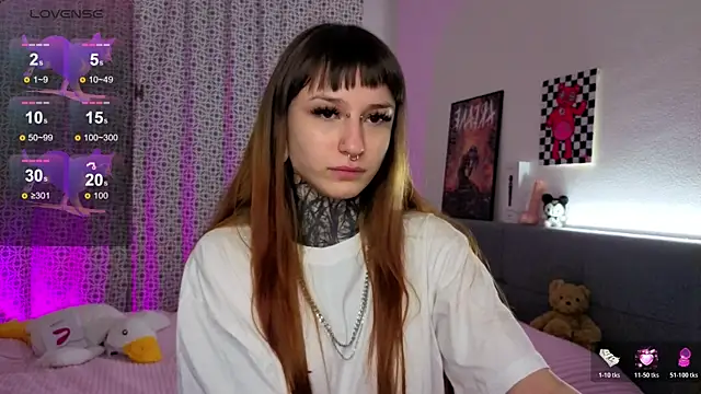 LilithPoison online show from 12/17/25, 06:35