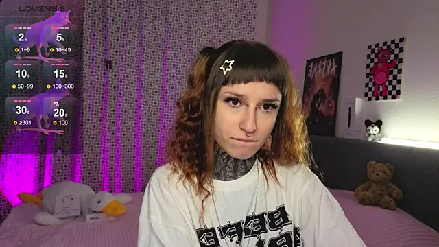 LilithPoison online show from 11/21/25, 06:07