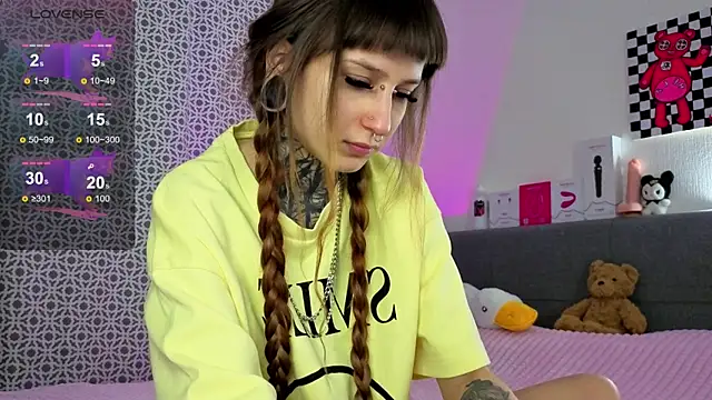 LilithPoison online show from 01/17/26, 06:11