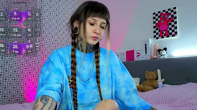 LilithPoison online show from 03/15/26, 06:37