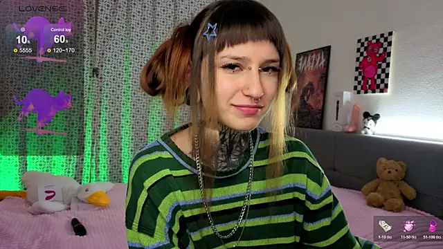 LilithPoison online show from 12/04/25, 07:02