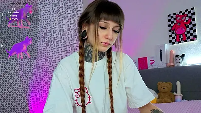 LilithPoison online show from 02/05/26, 06:15