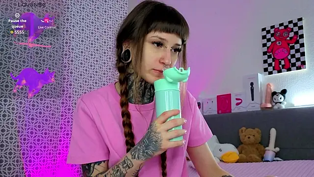 LilithPoison online show from 02/26/26, 06:08