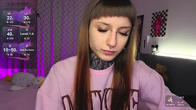 LilithPoison online show from 11/22/25, 06:07