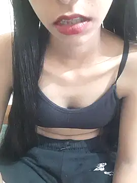 Snapshot of Pihu-satr78 chatting on 10/11/25, 06:03 Pihu-satr78 online show from 10/11/25, 06:03