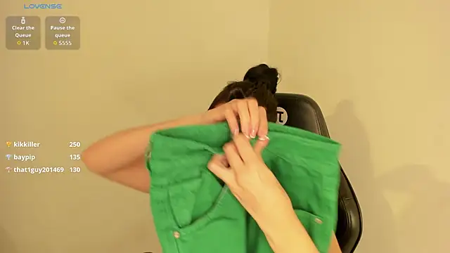 Sofia pregnant online show from 10/30/25, 07:39