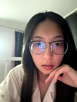 xiaobaimao6 online show from 11/28/25, 05:57