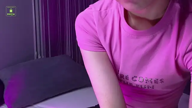 HeejinWang online show from 05/18/26, 04:29
