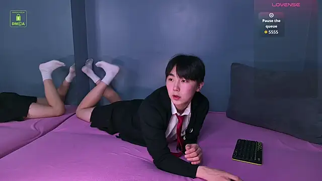 HeejinWang online show from 12/17/25, 10:20