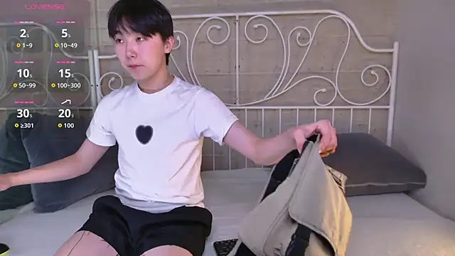 HeejinWang online show from 12/21/25, 08:31