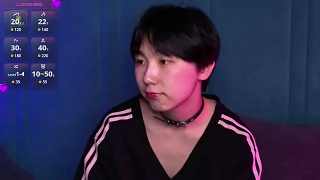 HeejinWang online show from 05/17/26, 04:56