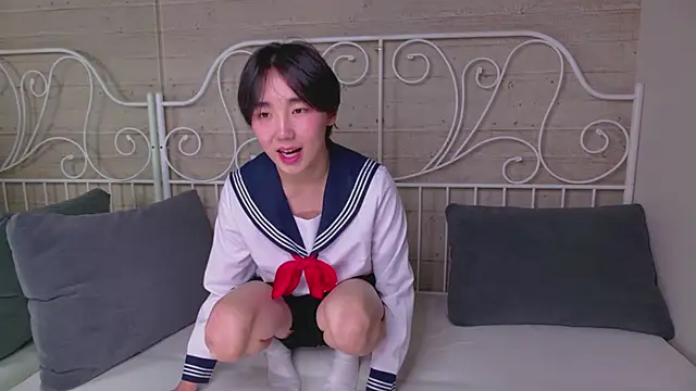 HeejinWang online show from 10/29/25, 08:19